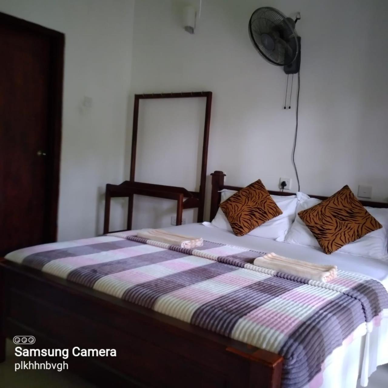 Bed and Breakfast Pasan Guest Элла Экстерьер фото
